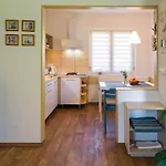 Apartment Toldi68 Apartmanhaz
