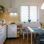 Toldi68 Apartmanhaz * Keszthely