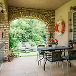 Toldi68 Apartmanhaz Keszthely