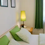 Apartment Toldi68 Apartmanhaz *