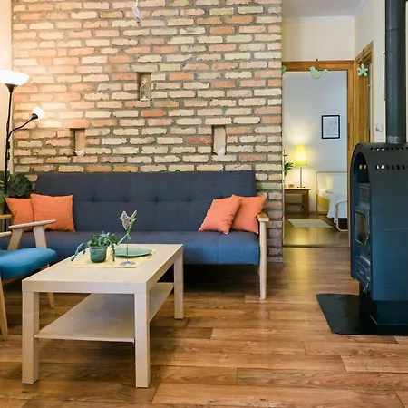 Toldi68 Apartmanhaz Keszthely