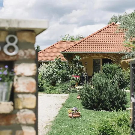 Toldi68 Apartmanhaz